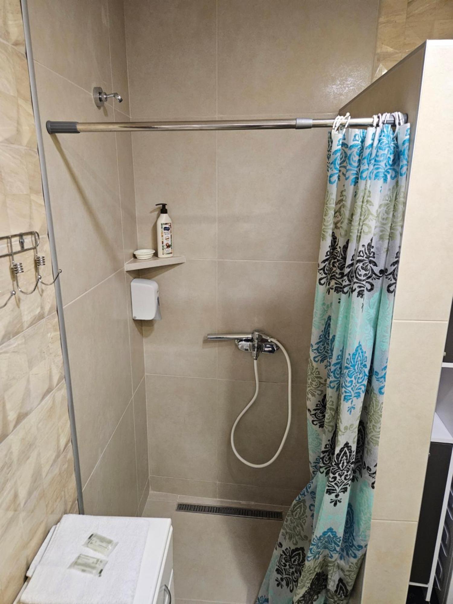 Matea Apartman Belgrado Buitenkant foto