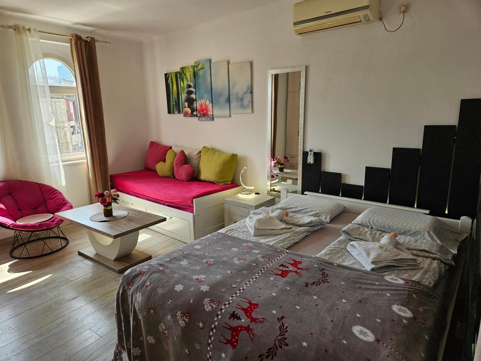 Matea Apartman Belgrado Buitenkant foto