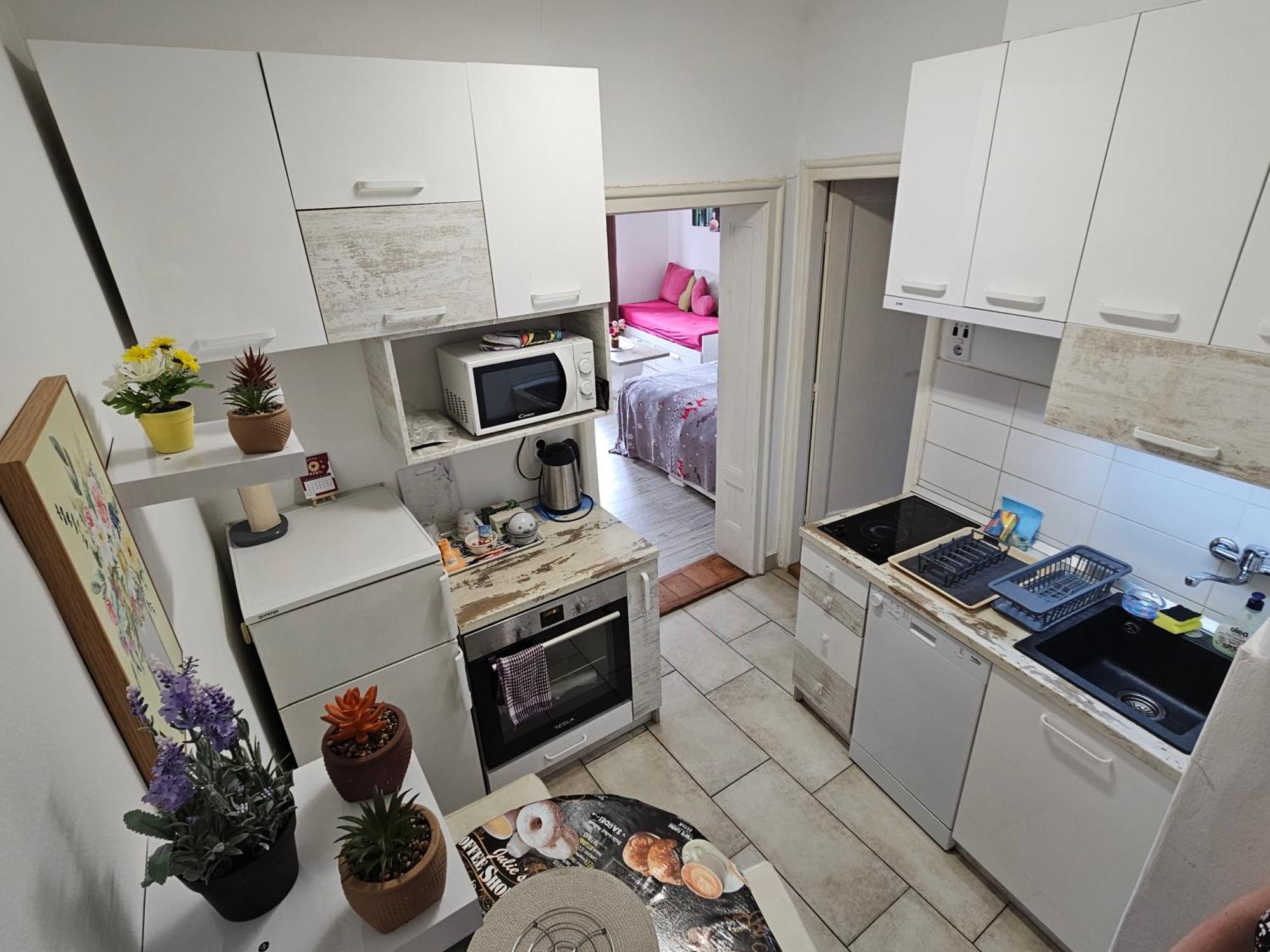 Matea Apartman Belgrado Buitenkant foto