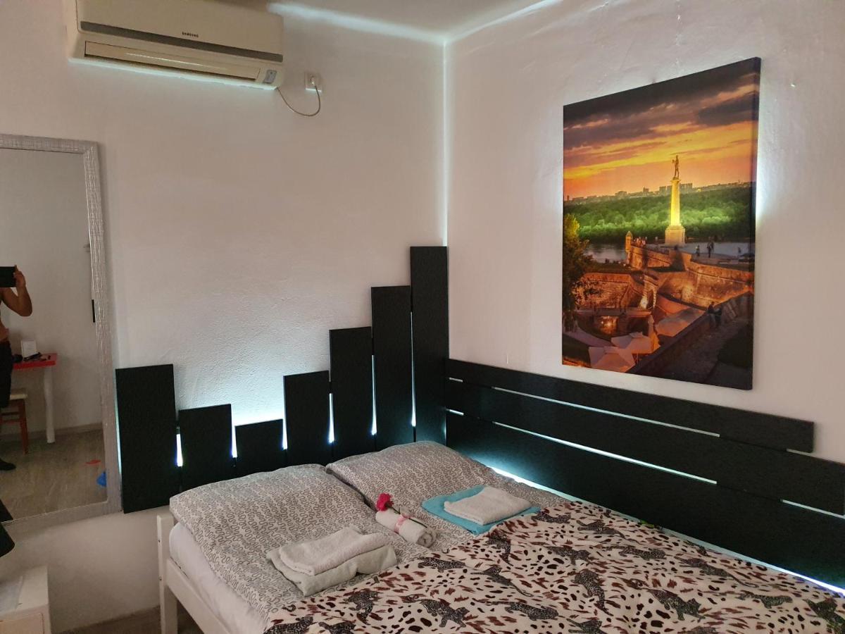 Matea Apartman Belgrado Buitenkant foto